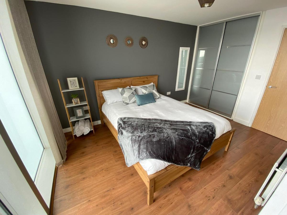เทเลอร์ แดท พรอพเพอตี้ - เชลซี เฮาส์ Apartment มิลตันคีนส์ ภายนอก รูปภาพ